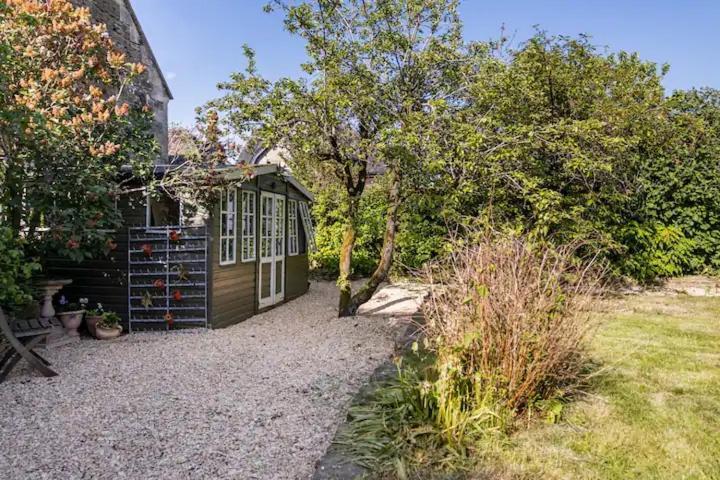The Lodge - A Tranquil Escape Atworth Екстер'єр фото